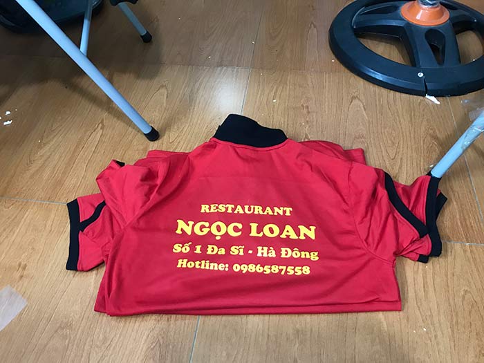 In áo phông màu đỏ Nhà hàng Ngọc Loan | In ao phong dong phuc