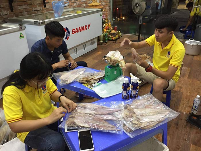 In áo phông Siêu thị hải sản Bình | In ao phong dong phuc
