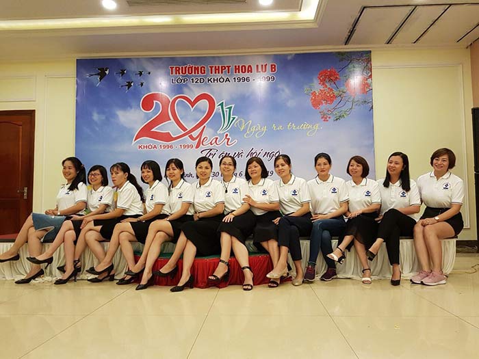 In áo Lớp 12D trường THPT Hoa Lưu B Khóa 1996-1999 | In ao phong dong phuc