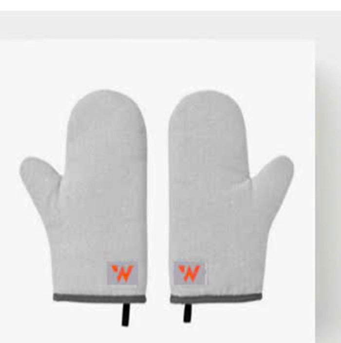 In gang tay bếp màu xám nhạt cùng logo W | In gang tay bep