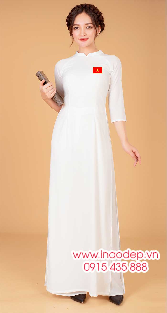 In Áo dài trắng In hình lá cờ đỏ sao vàng trên ngực trái | Ao dai co do sao vang