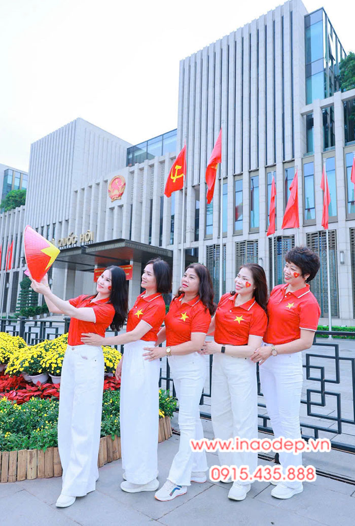 In Áo polo cờ đỏ in ngôi sao vàng trên ngực trái | In ao co do sao vang